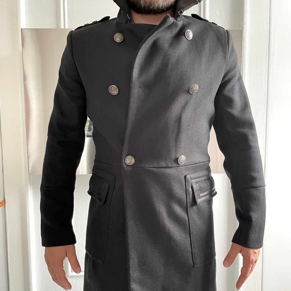 One of a kind H&M mens black frock coat, like new